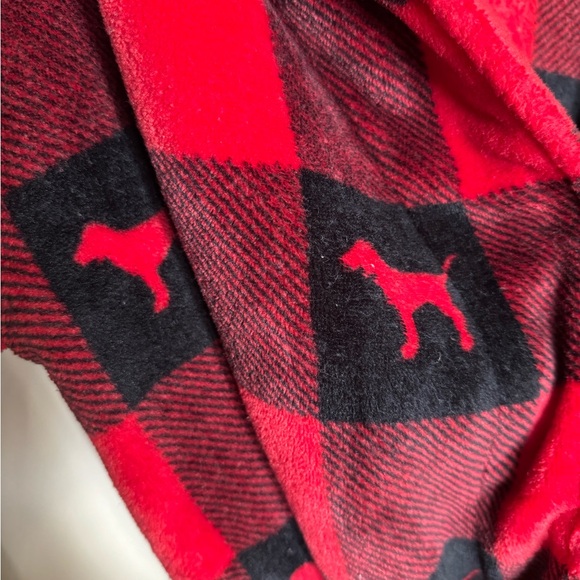 2/for $15 🪩 - Victoria’s Secret Red Plaid Robe in Buffalo Check Print (XS/Small) - Picture 5 of 5